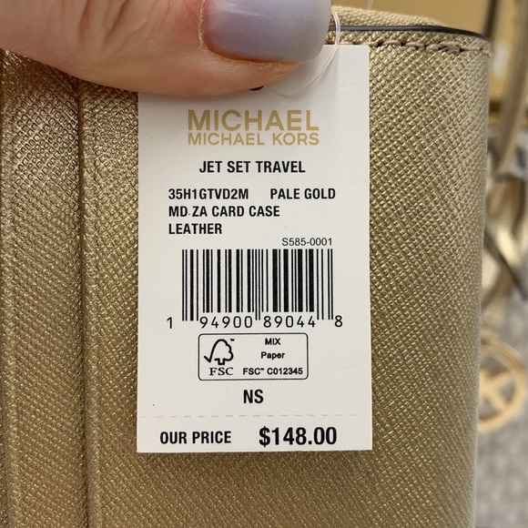 MICHAEL KORS JET SET TRAVEL MEDIUM ZIP AROUND CARD CASE PALE GOLD COLOR - Picture 11 of 11